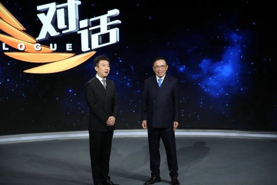 央视财经《对话》栏目|李东生谈在健身房撸铁:要不断地挑战自我